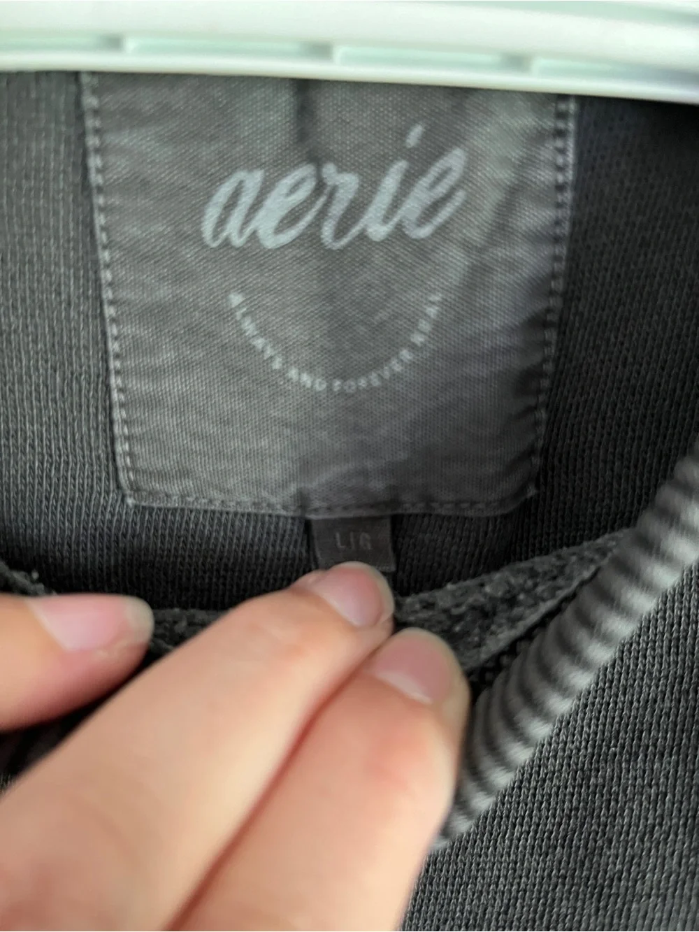 AERIE TRES CHIC SWEATSHIRT RADIANCE OVERSIZED FIT CREWNECK DARK GRAY Sz Large